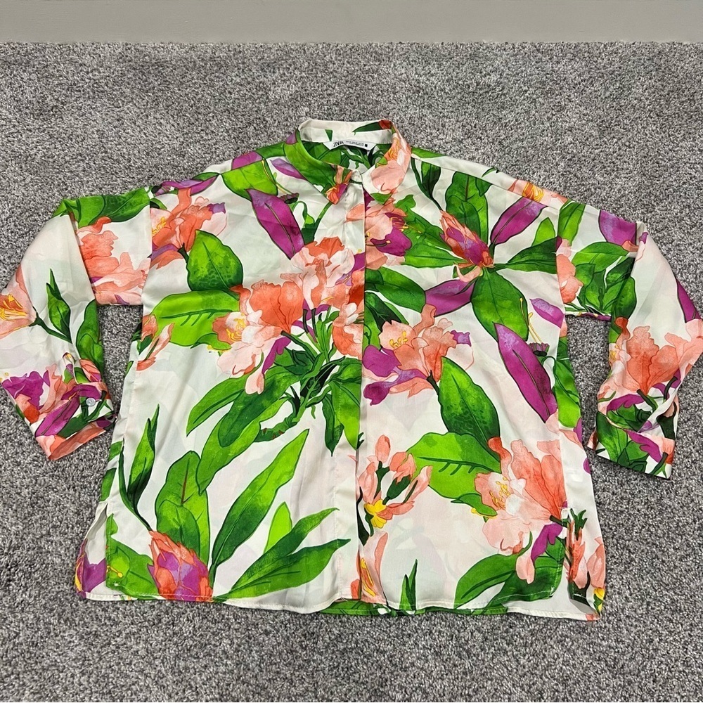 Zara Floral Tropical Print Satin Pearl Button Up Shirt Pink Green Women Size XS